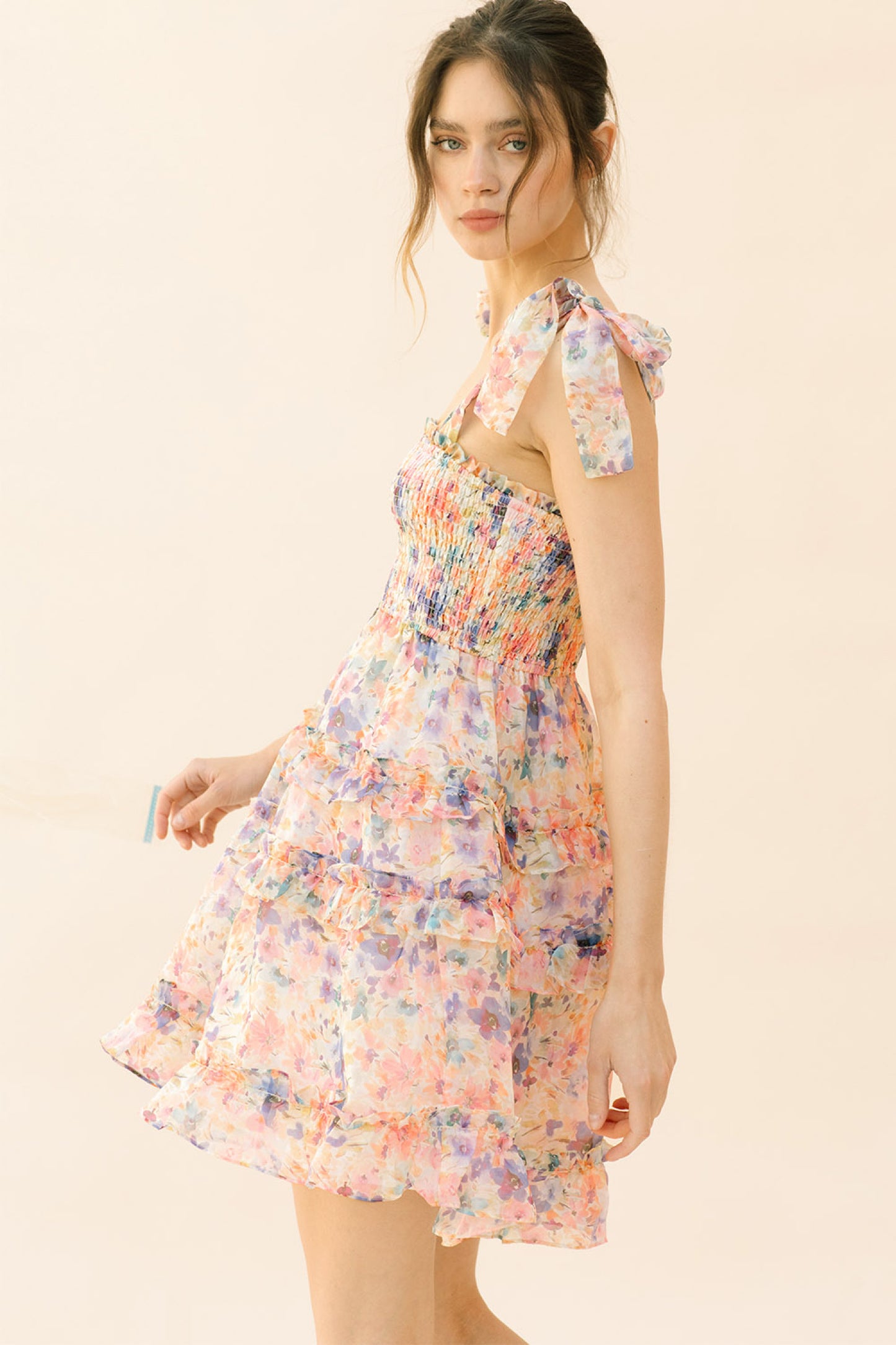 Vestido floral con volantes