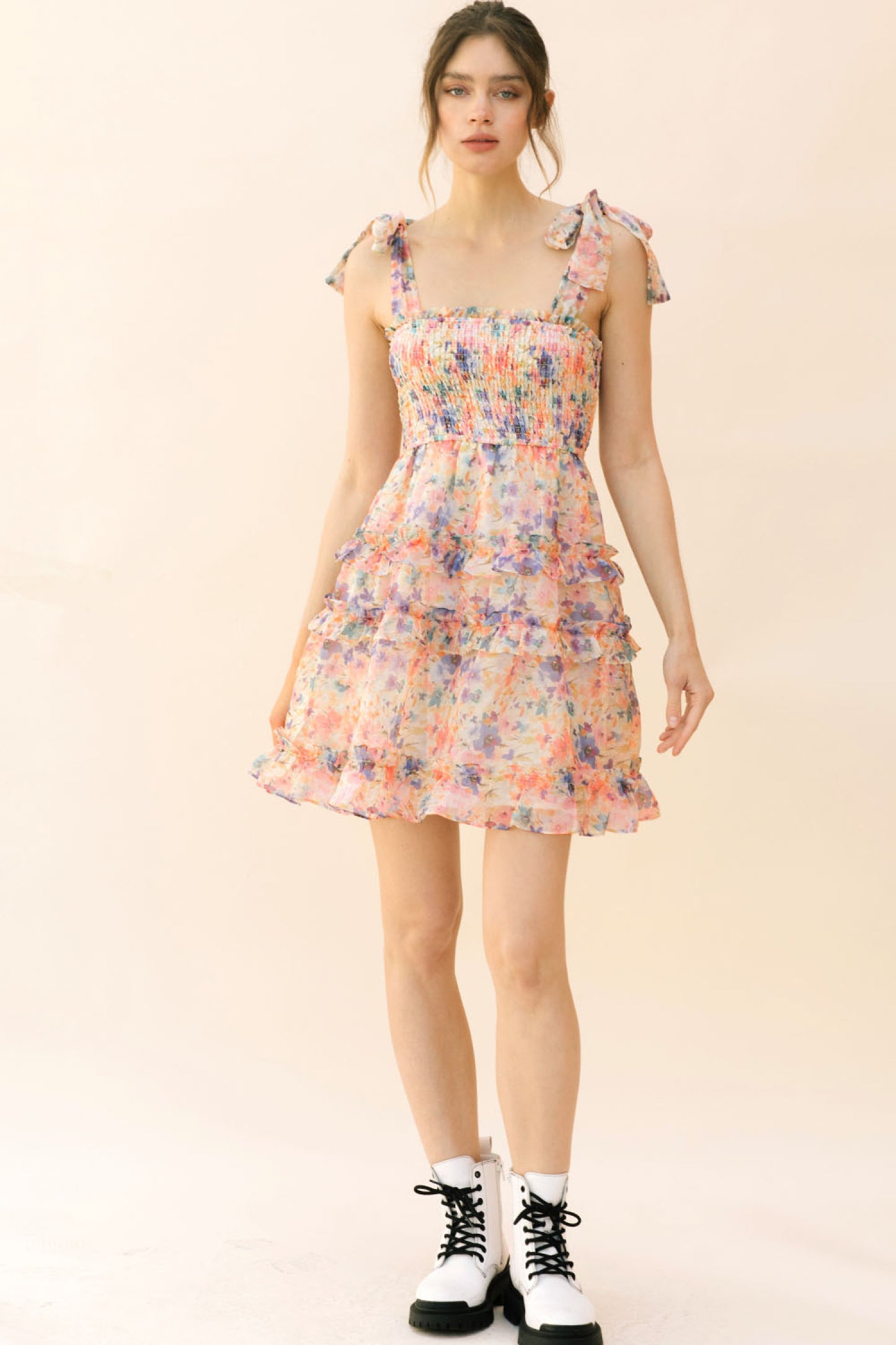 Vestido floral con volantes