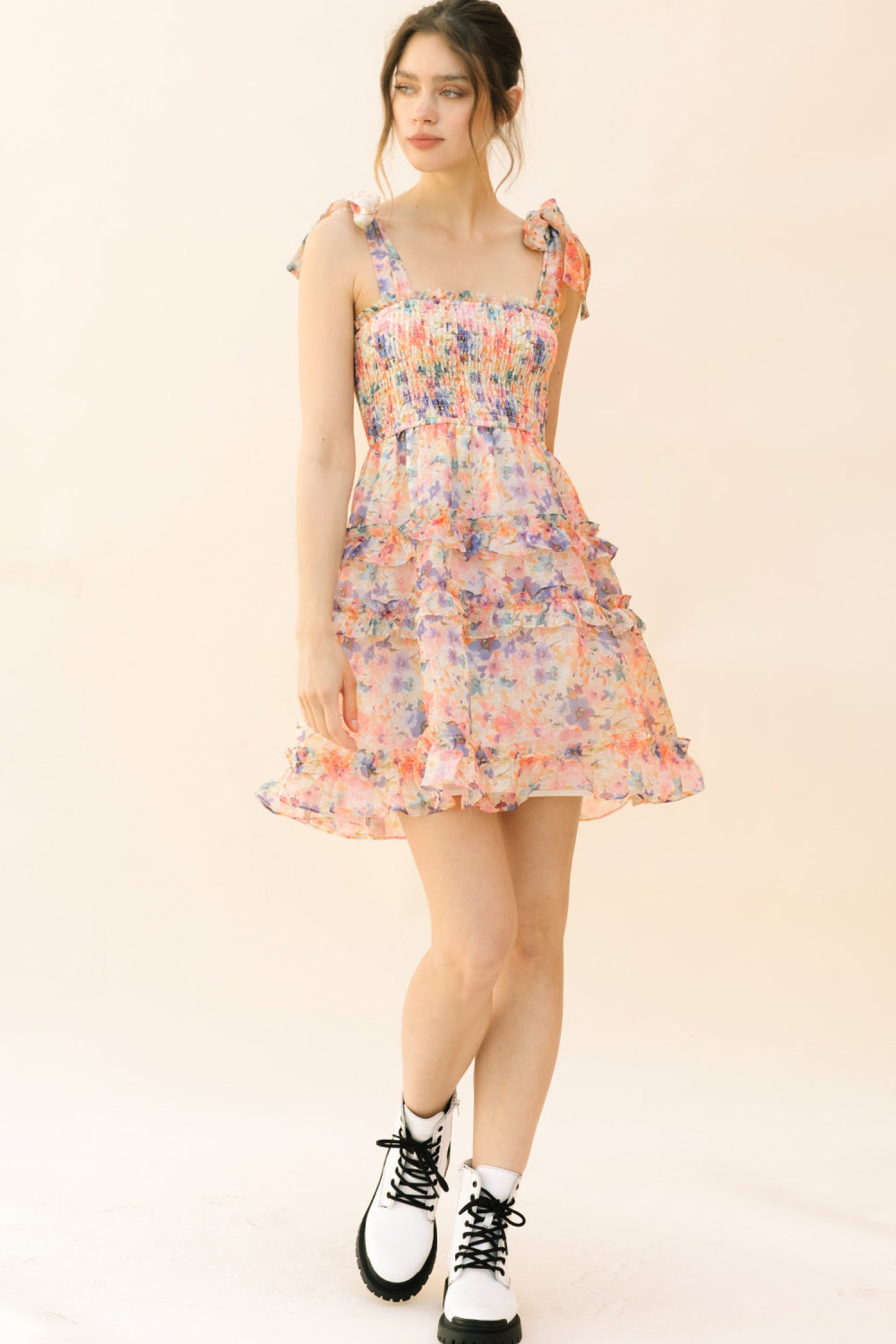 Vestido floral con volantes