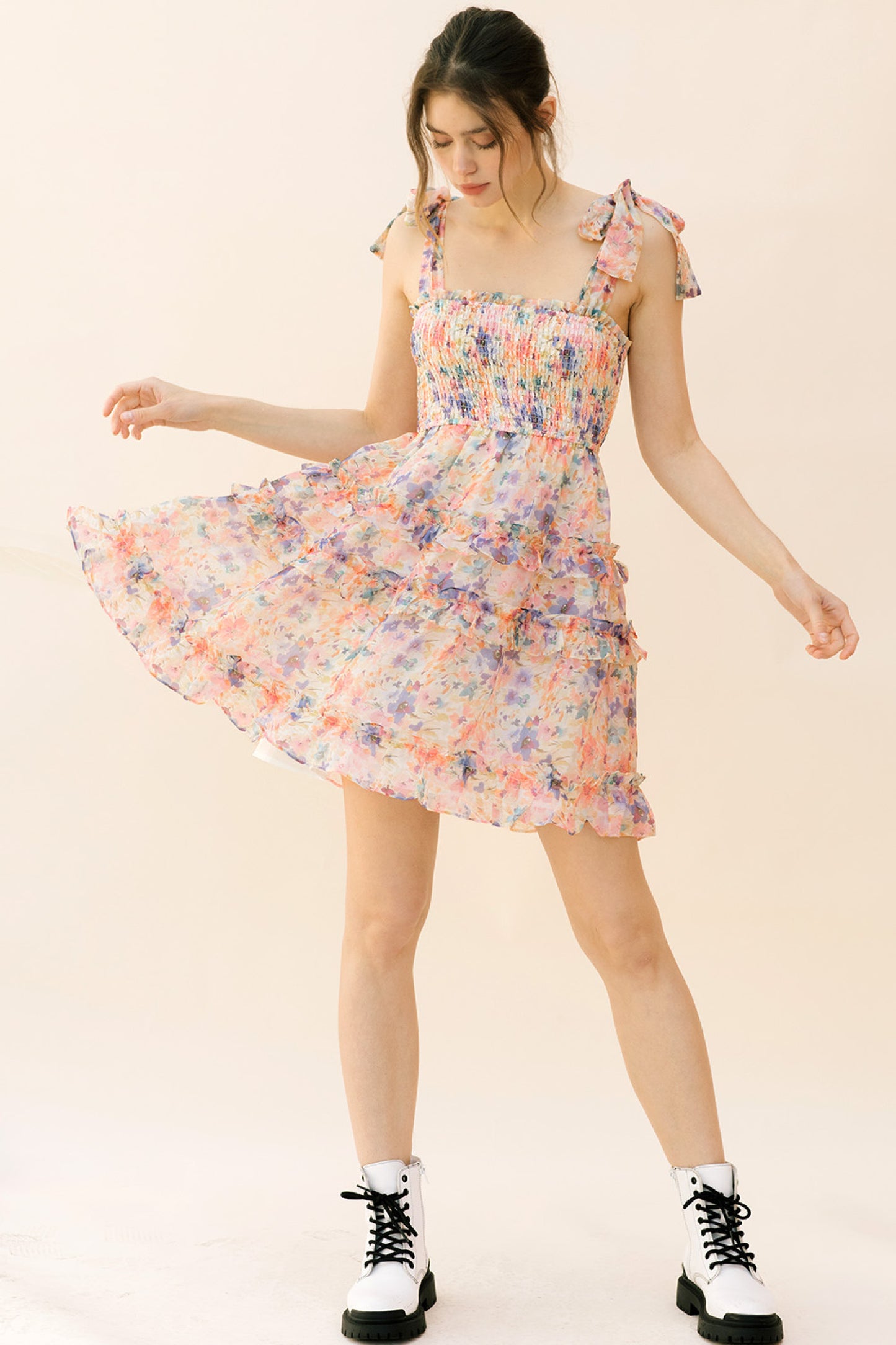 Vestido floral con volantes