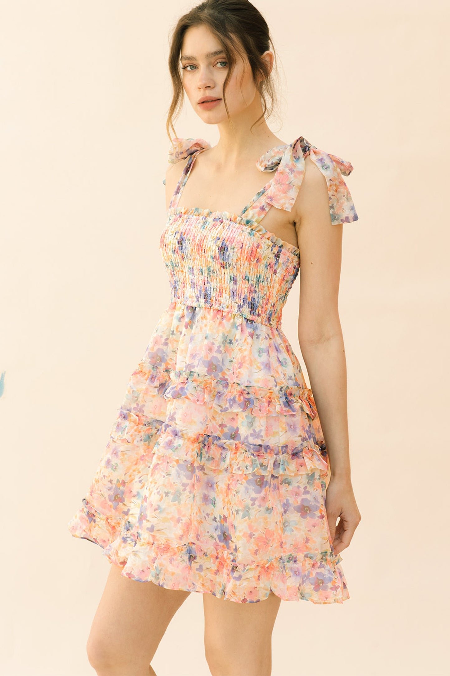 Vestido floral con volantes