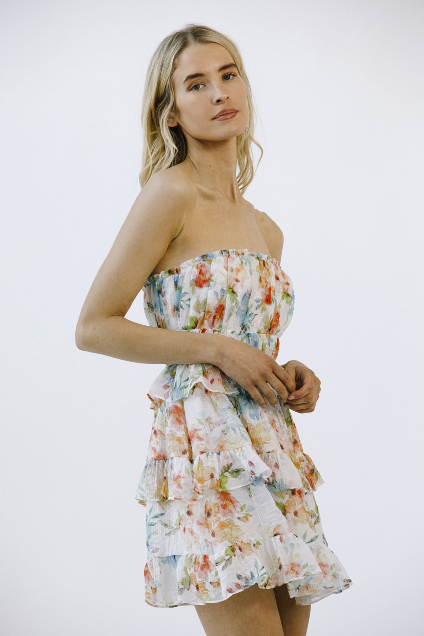 Vestido strapless floral